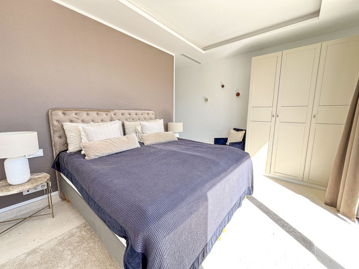5 Bed Semi-Detached House in Cabopino