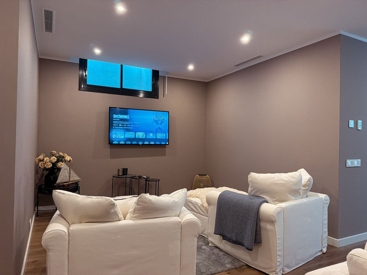 5 Bed Semi-Detached House in Cabopino