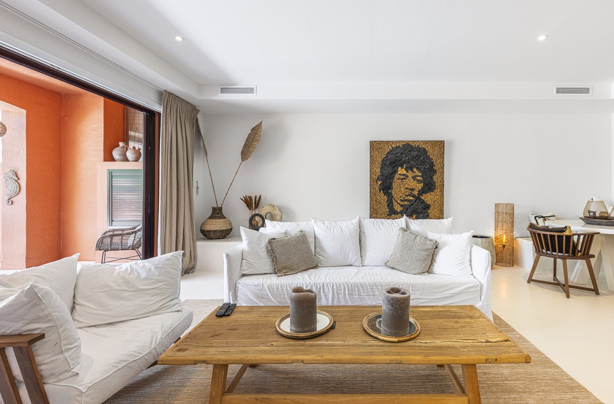3 Bed Townhouse in The Golden Mile