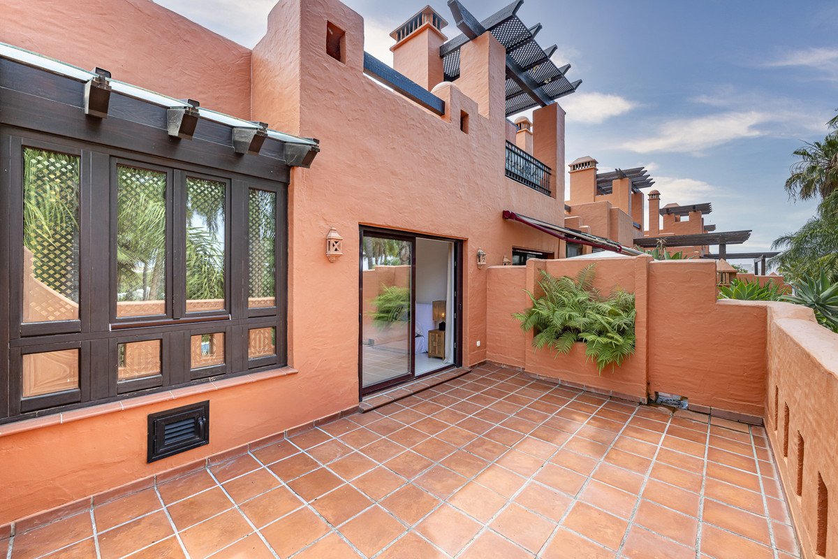 3 Bed Townhouse in The Golden Mile