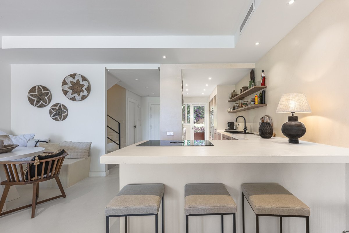 3 Bed Townhouse in The Golden Mile