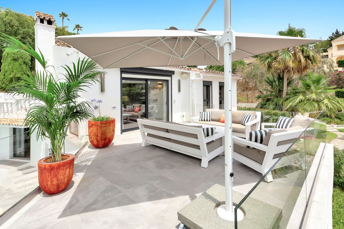 4 Bed Detached Villa in El Rosario