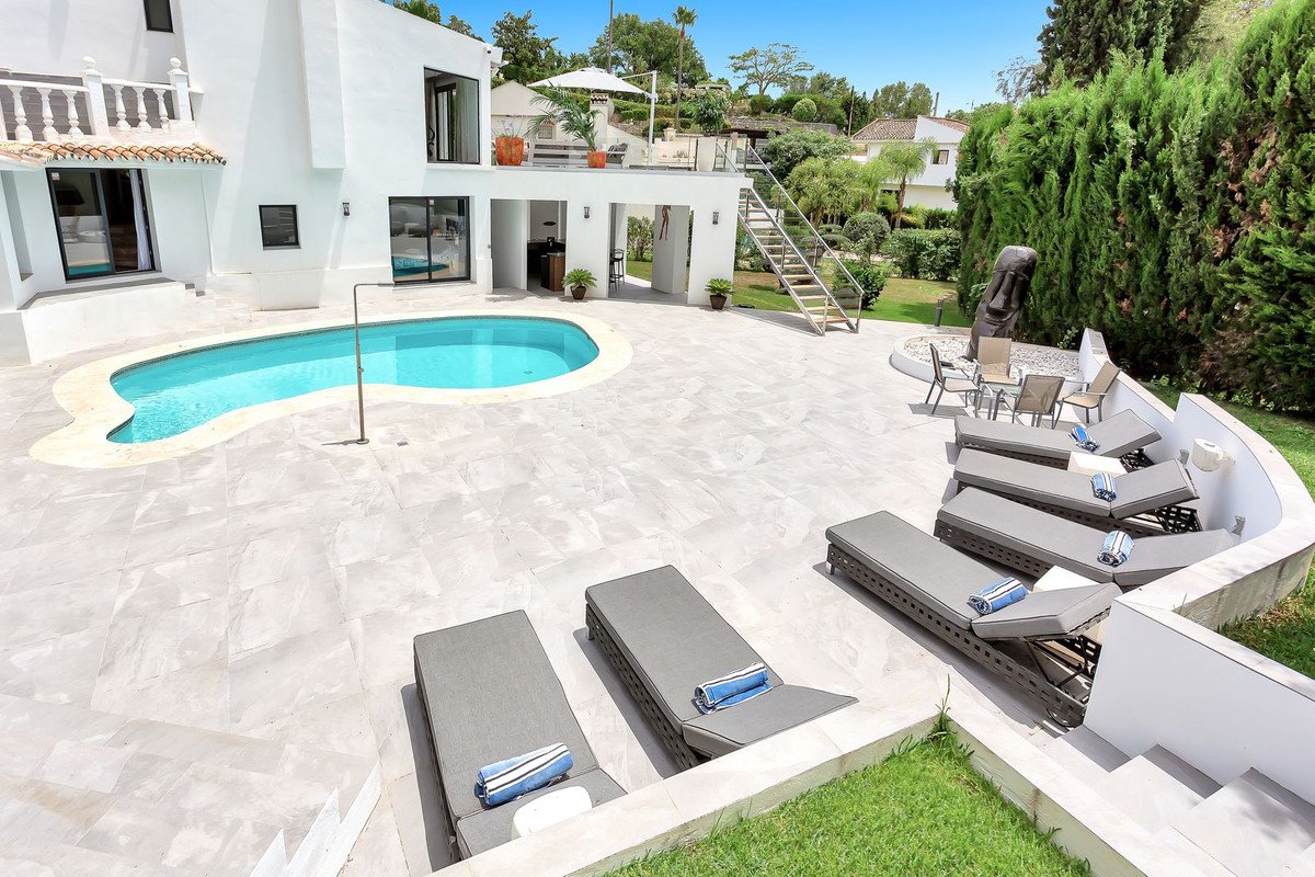 4 Bed Detached Villa in El Rosario