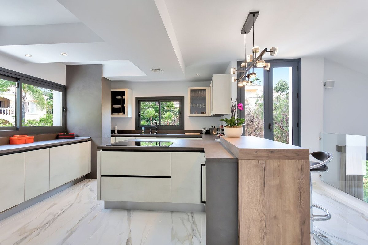 4 Bed Detached Villa in El Rosario