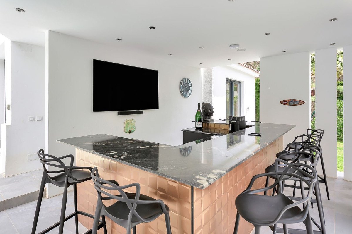 4 Bed Detached Villa in El Rosario