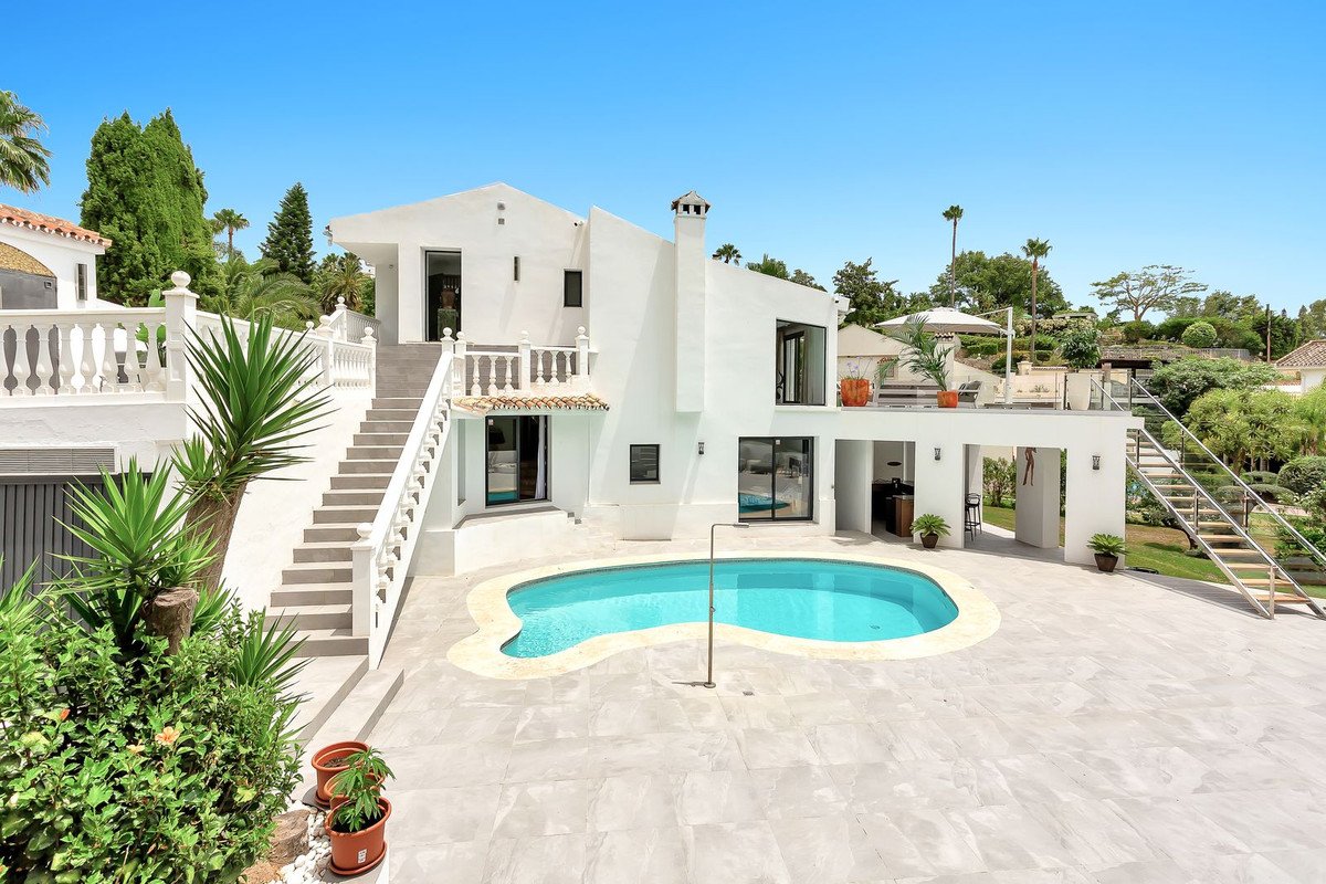 4 Bed Detached Villa in El Rosario
