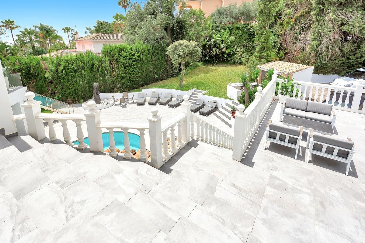 4 Bed Detached Villa in El Rosario