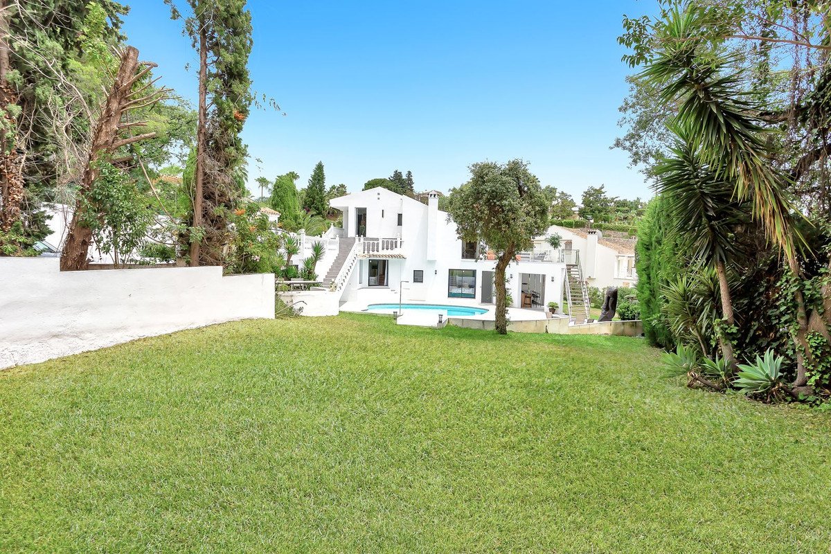 4 Bed Detached Villa in El Rosario