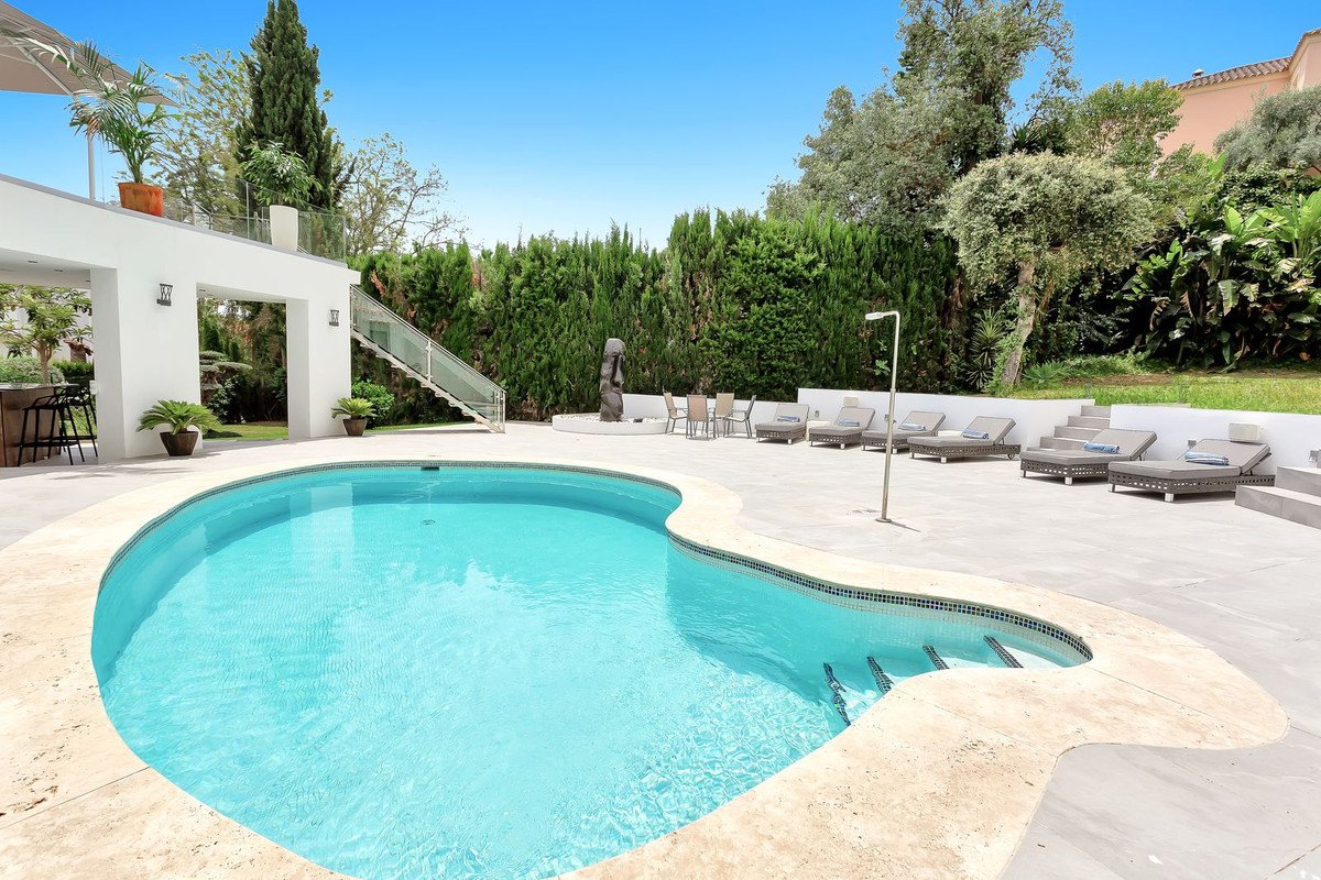 4 Bed Detached Villa in El Rosario