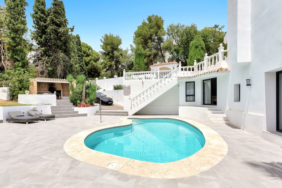 4 Bed Detached Villa in El Rosario