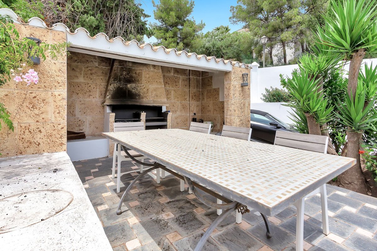4 Bed Detached Villa in El Rosario