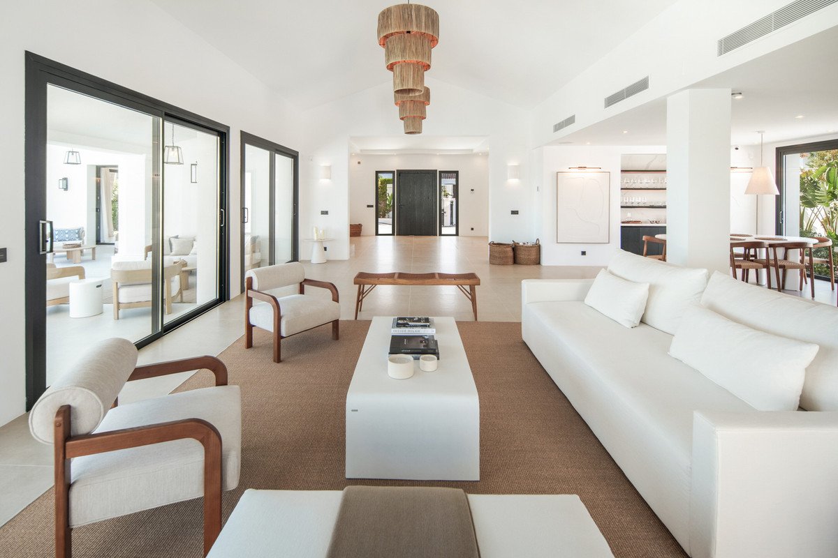 5 Bed Detached Villa in Benahavís