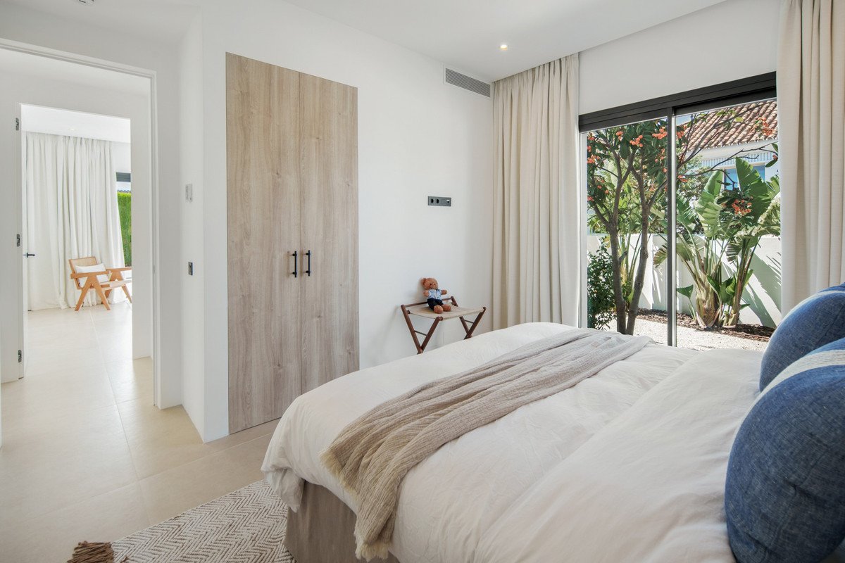 5 Bed Detached Villa in Benahavís