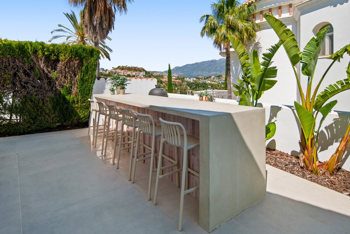 5 Bed Detached Villa in Benahavís