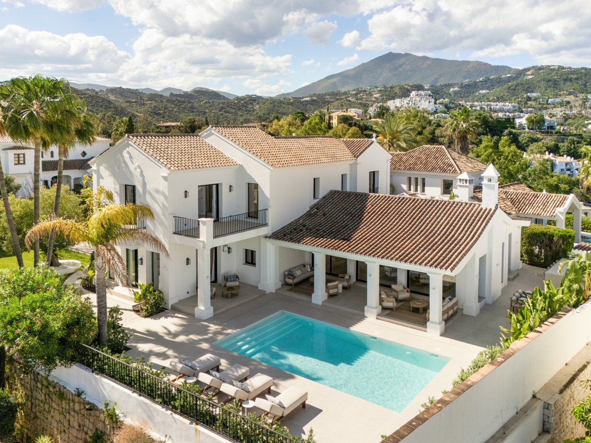 5 Bed Detached Villa in Benahavís