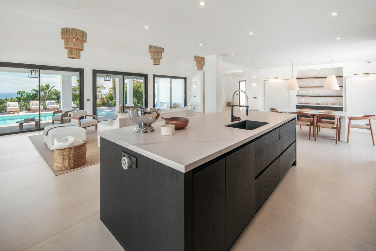 5 Bed Detached Villa in Benahavís