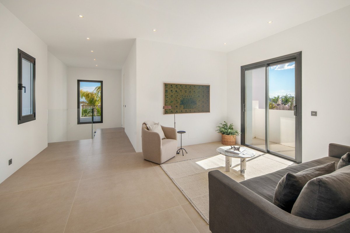 5 Bed Detached Villa in Benahavís