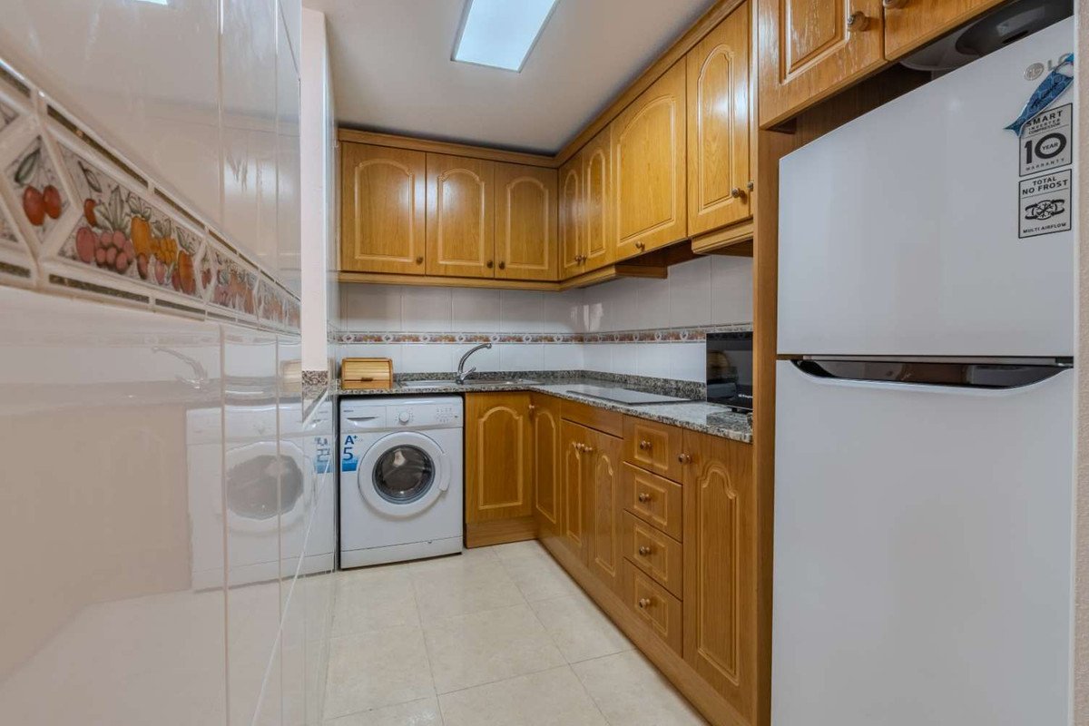 2 Bed Ground Floor Apartment in Torrevieja
