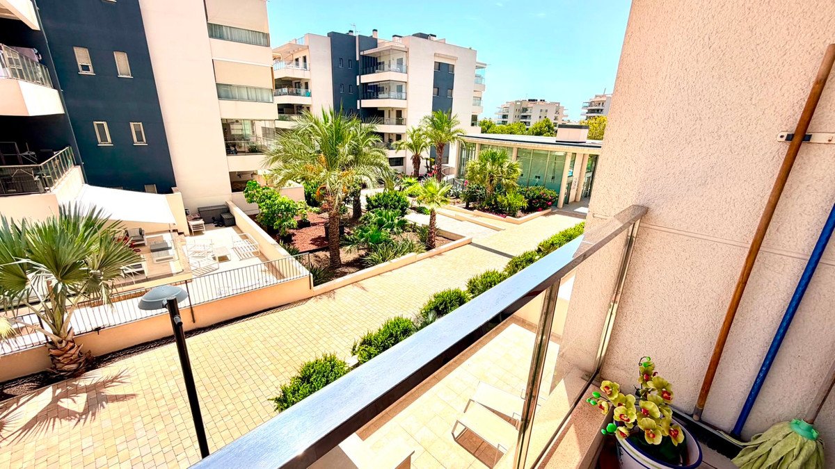 2 Bed Ground Floor Apartment in La Zenia