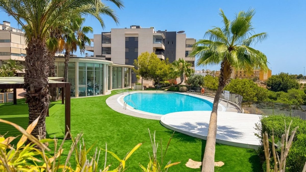 2 Bed Ground Floor Apartment in La Zenia