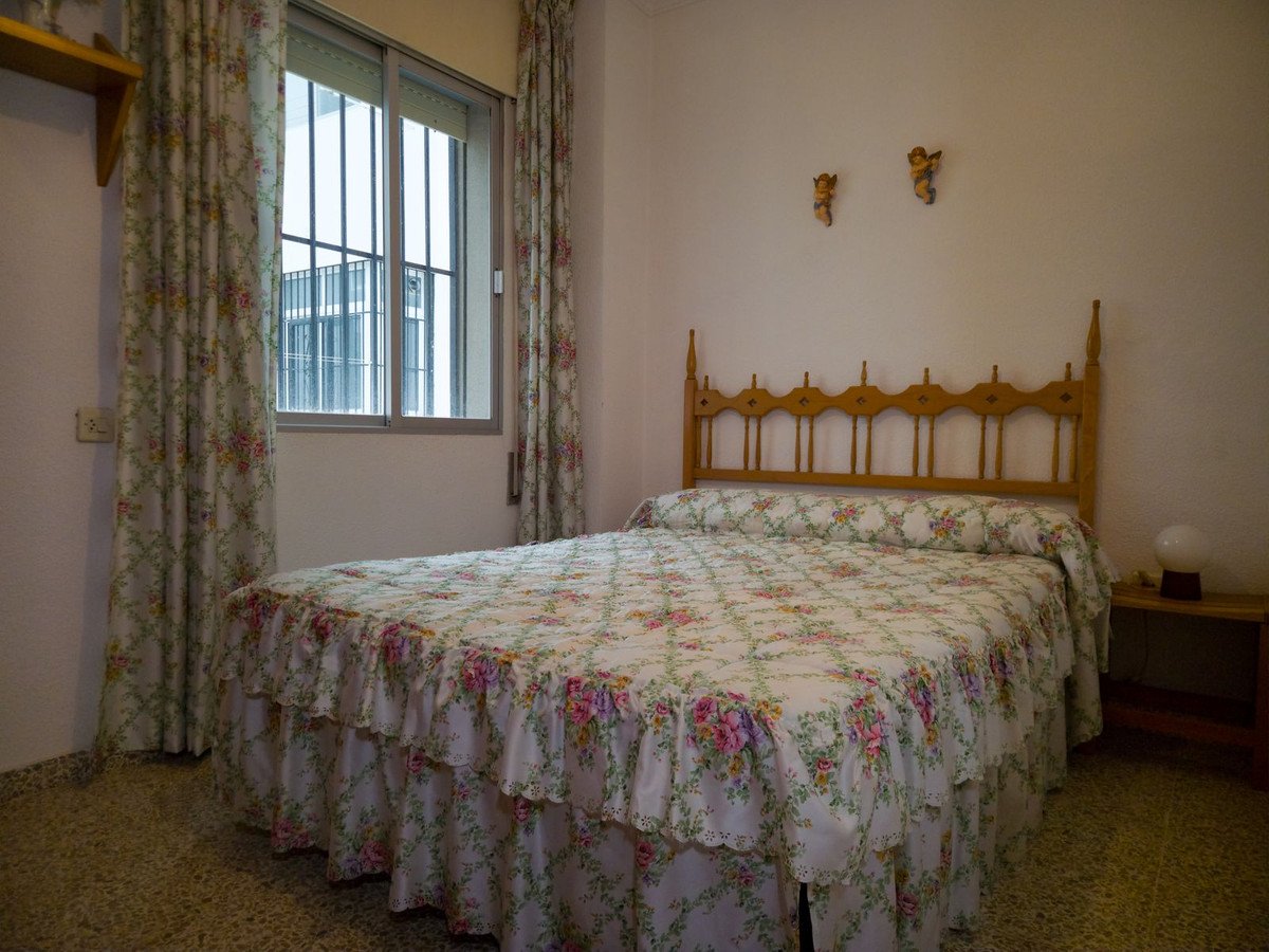 3 Bed Middle Floor Apartment in Fuengirola