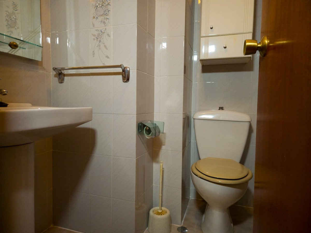 3 Bed Middle Floor Apartment in Fuengirola
