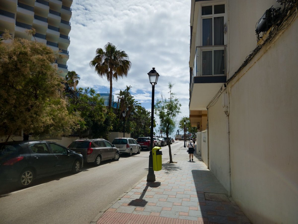 3 Bed Middle Floor Apartment in Fuengirola