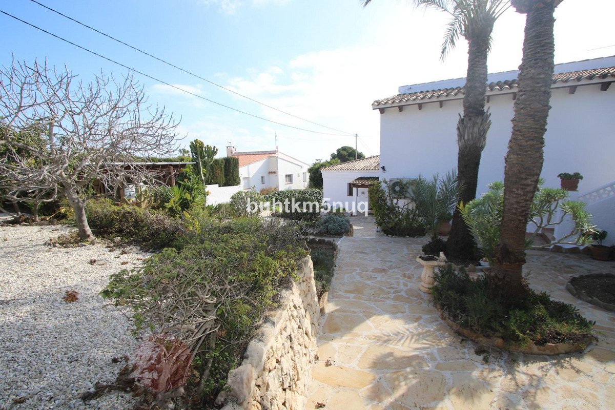 6 Bed Detached Villa in Calpe