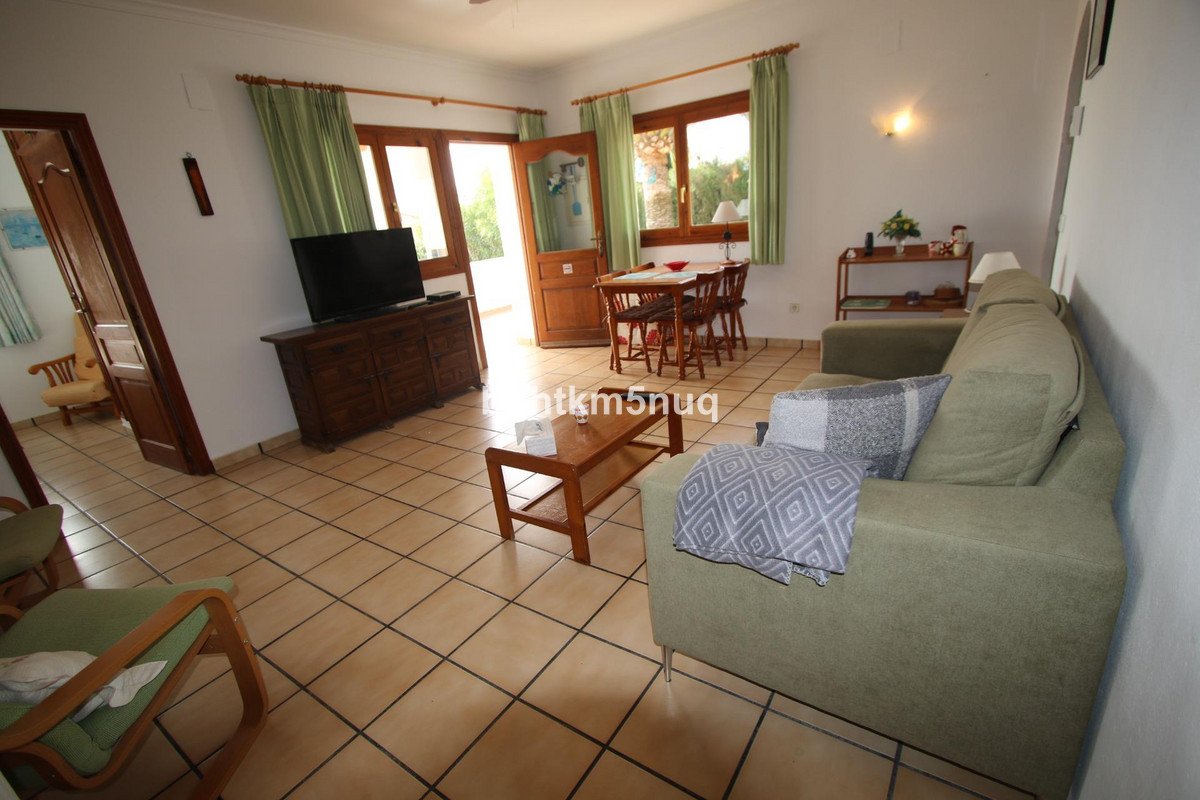 6 Bed Detached Villa in Calpe