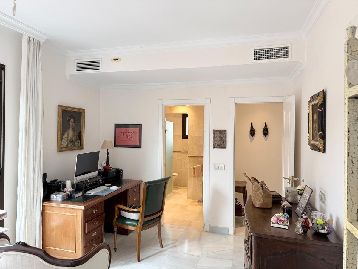 4 Bed Penthouse Duplex in Hacienda del Sol