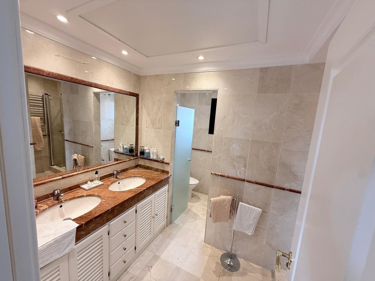 4 Bed Penthouse Duplex in Hacienda del Sol