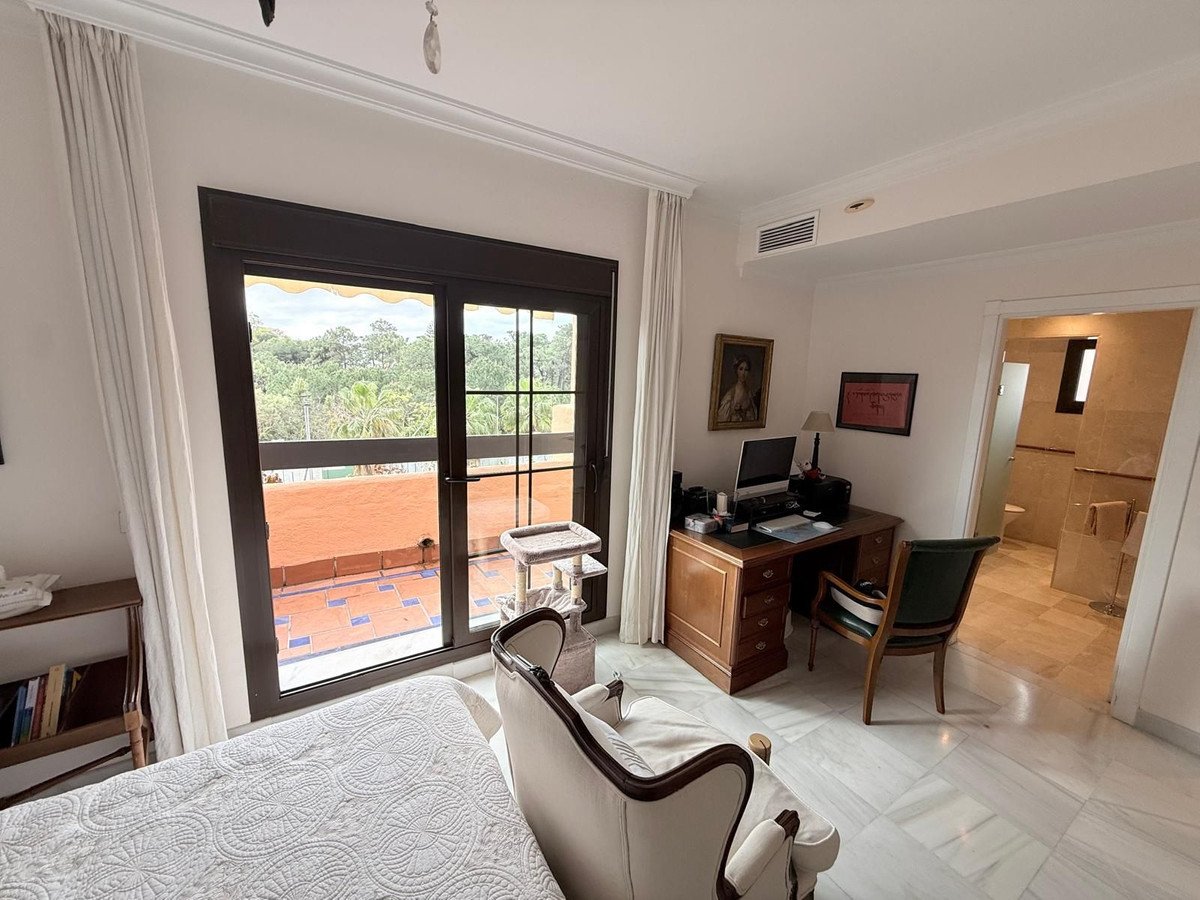 4 Bed Penthouse Duplex in Hacienda del Sol