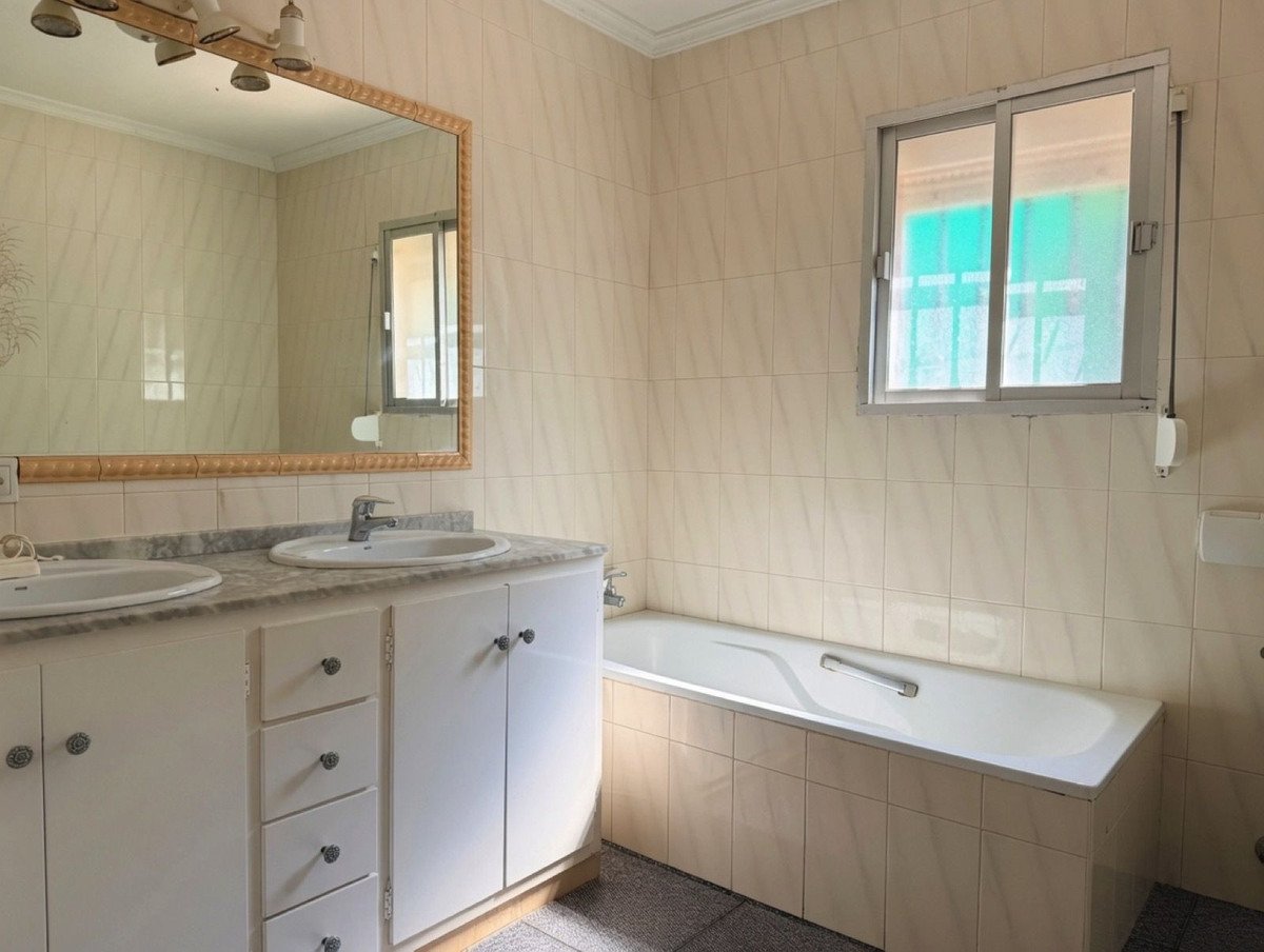 3 Bed Detached Villa in San Enrique