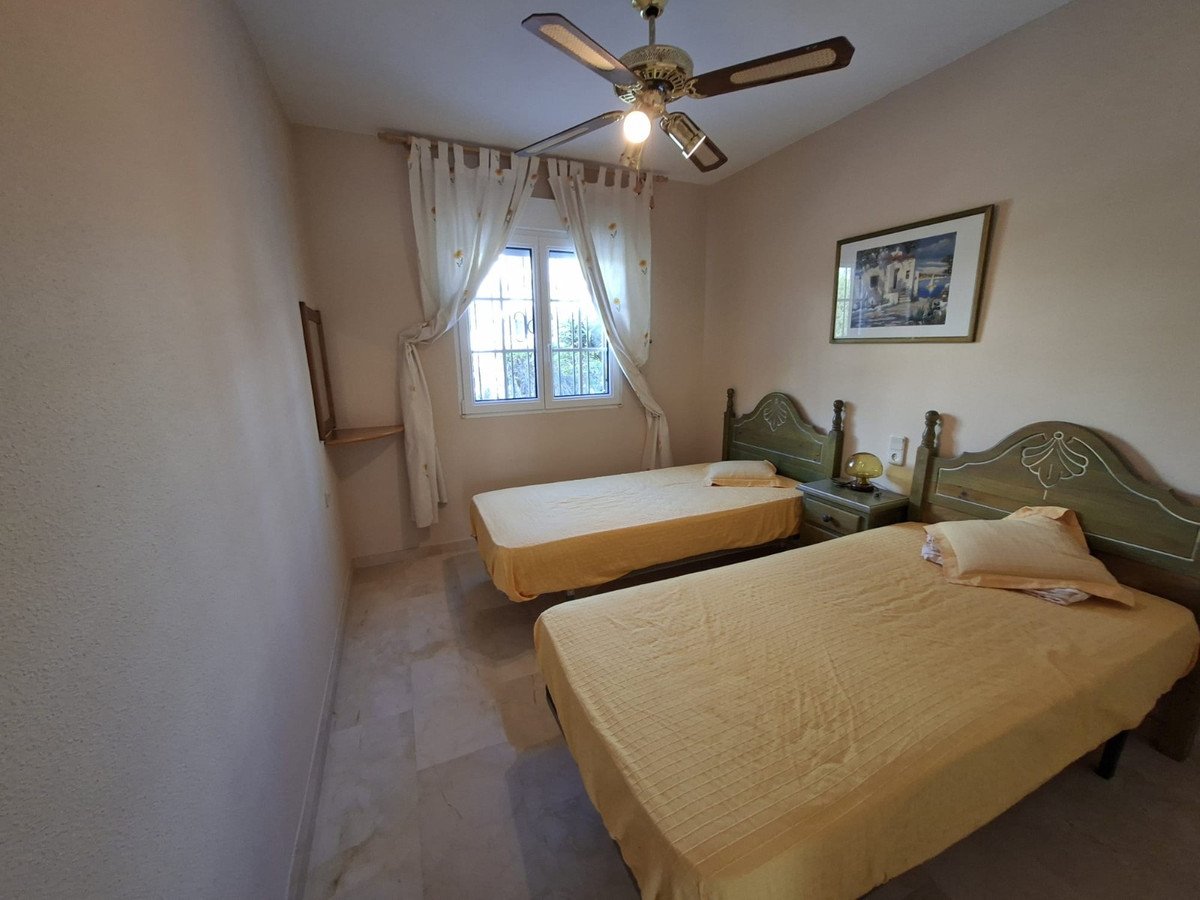 2 Bed Detached Villa in Villamartin