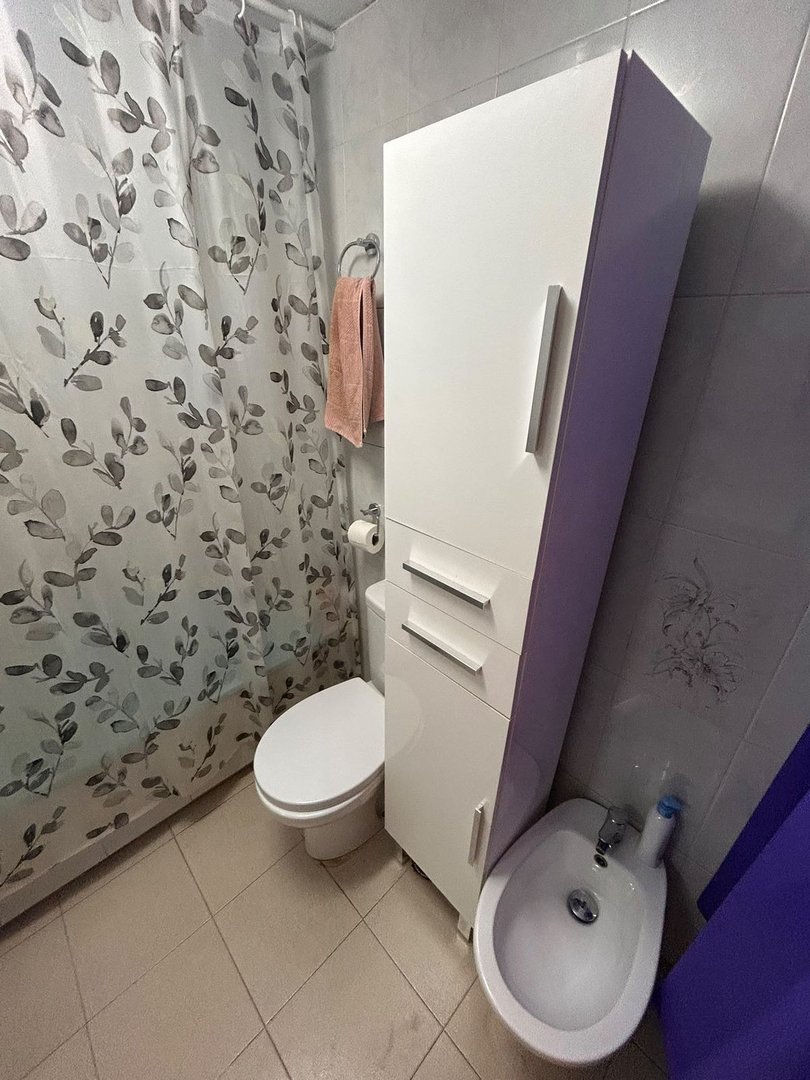 3 Bed Middle Floor Apartment in Las Lagunas