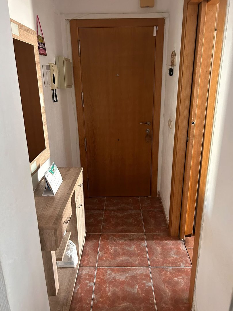 3 Bed Middle Floor Apartment in Las Lagunas