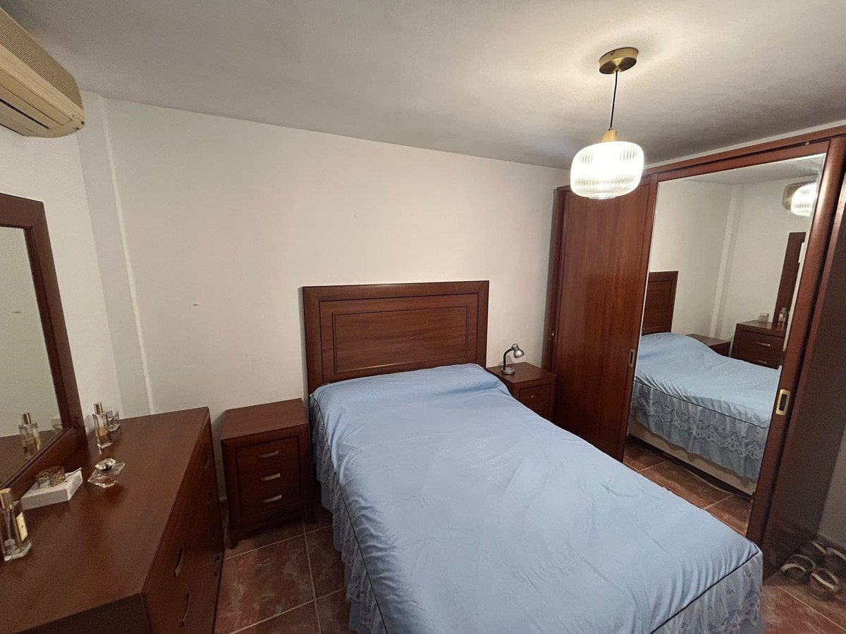 3 Bed Middle Floor Apartment in Las Lagunas