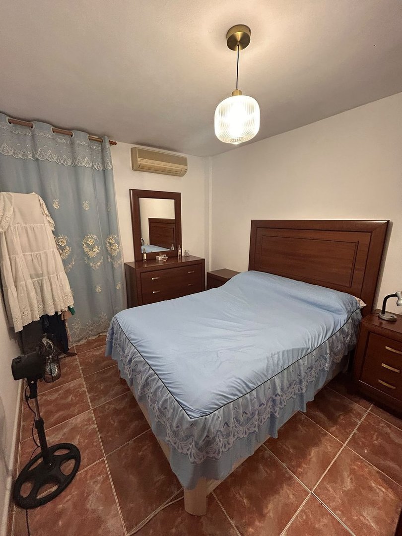 3 Bed Middle Floor Apartment in Las Lagunas