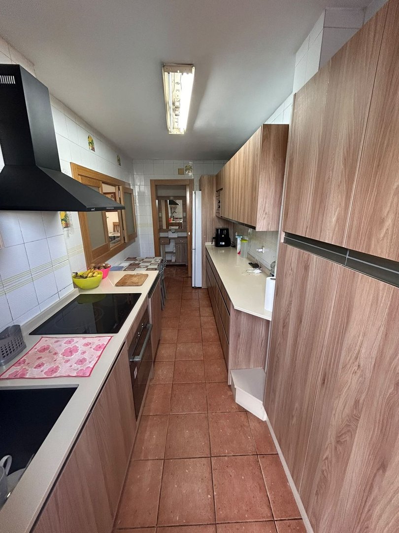 3 Bed Middle Floor Apartment in Las Lagunas