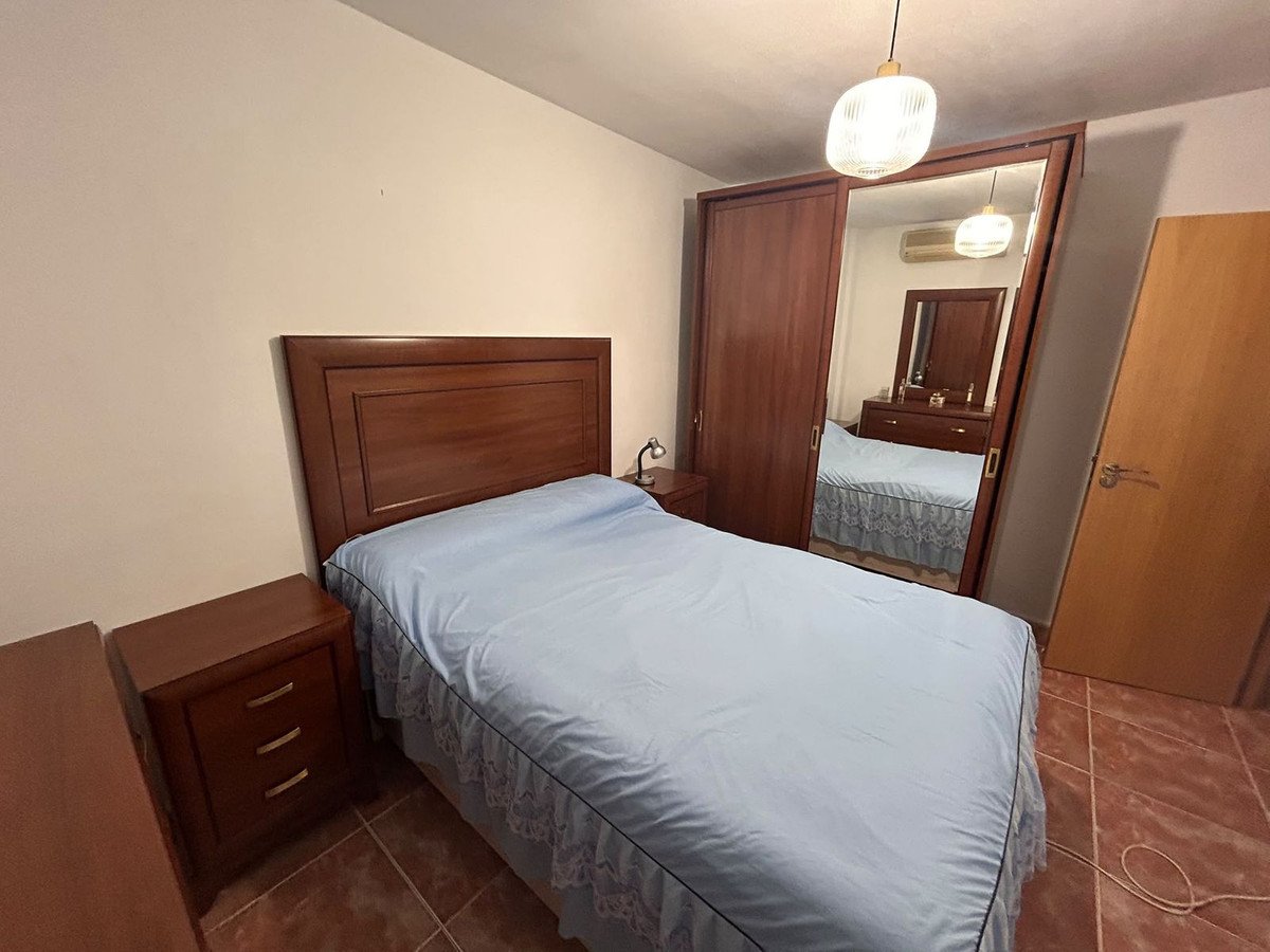 3 Bed Middle Floor Apartment in Las Lagunas