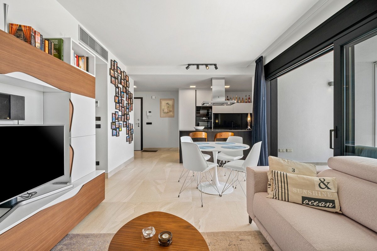2 Bed Ground Floor Apartment in Villamartin