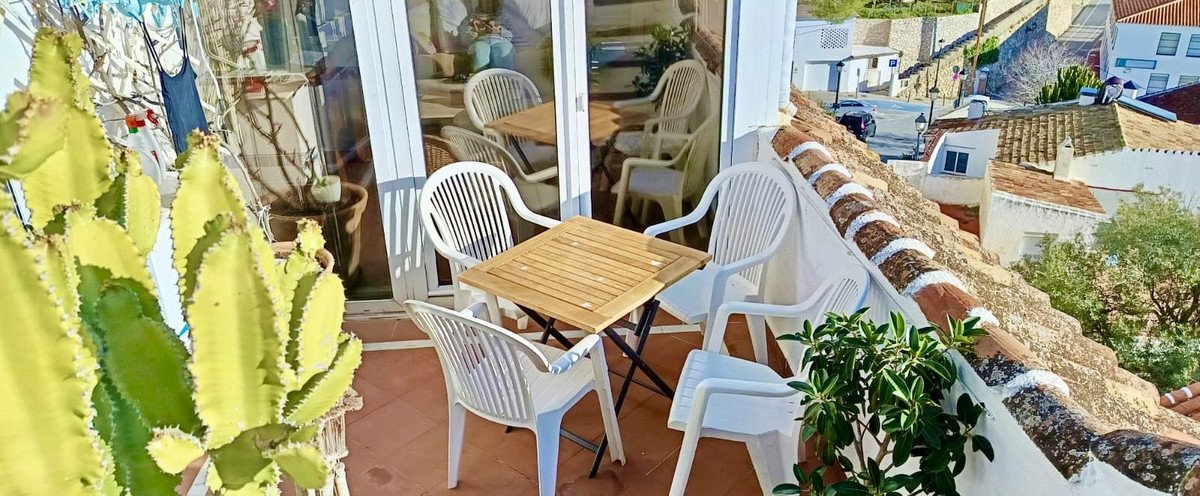 2 Bed Top Floor Apartment in Mijas
