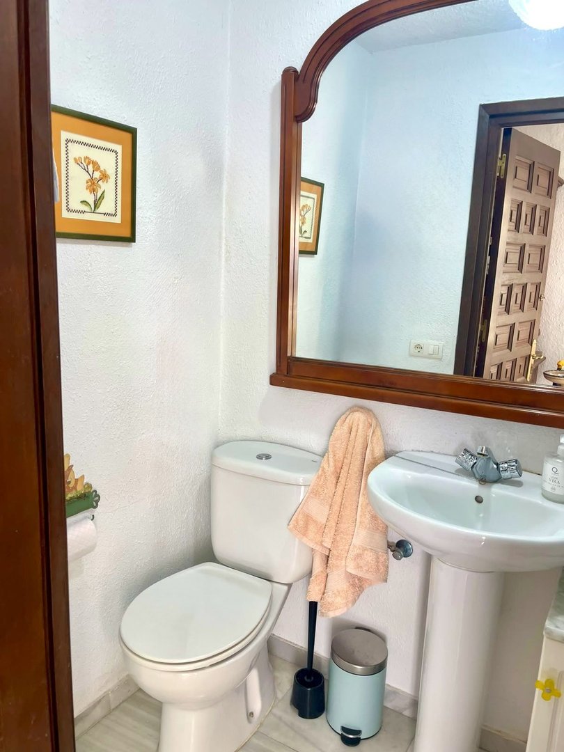 2 Bed Top Floor Apartment in Mijas
