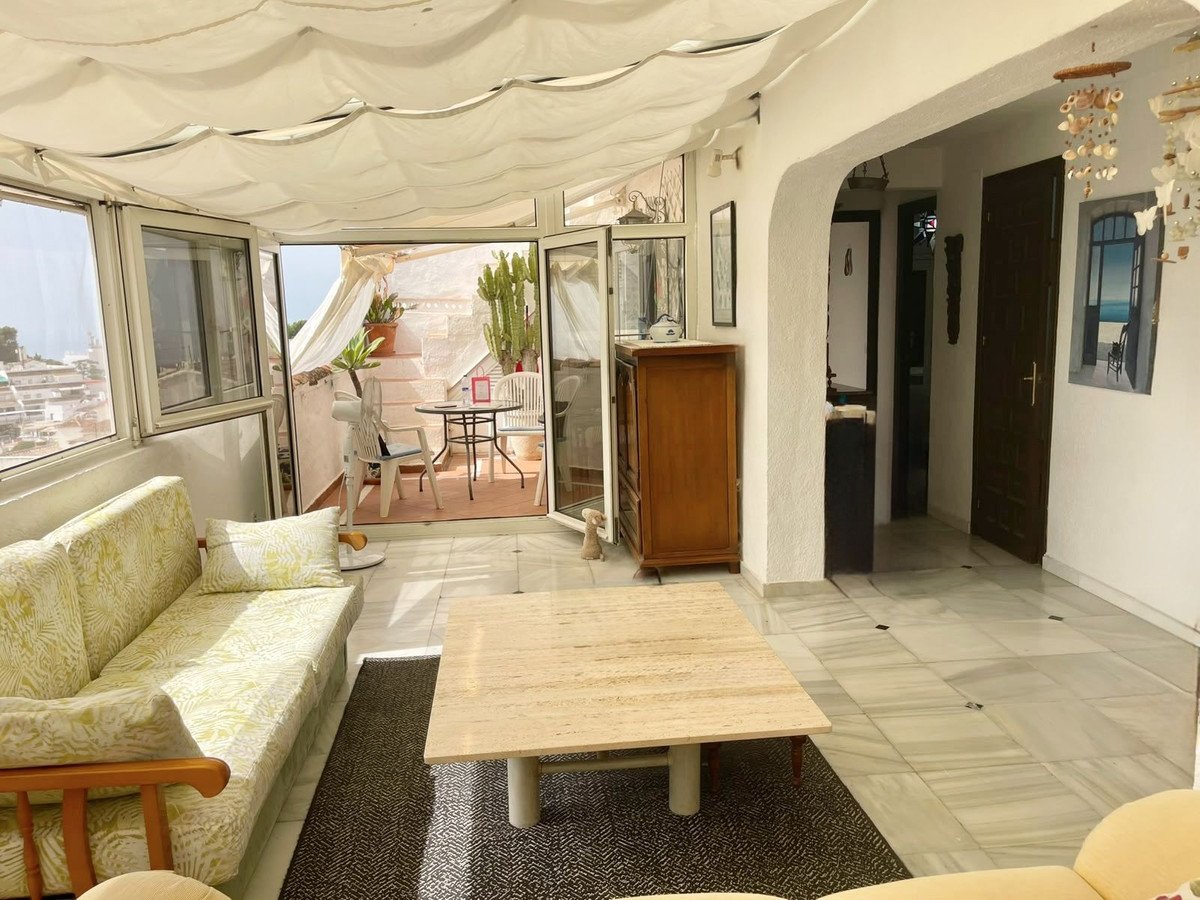 2 Bed Top Floor Apartment in Mijas