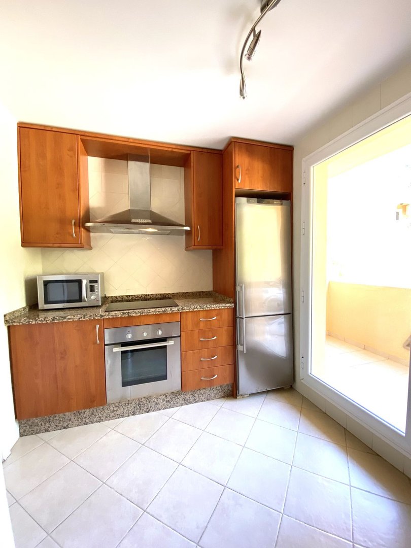 3 Bed Middle Floor Apartment in Elviria