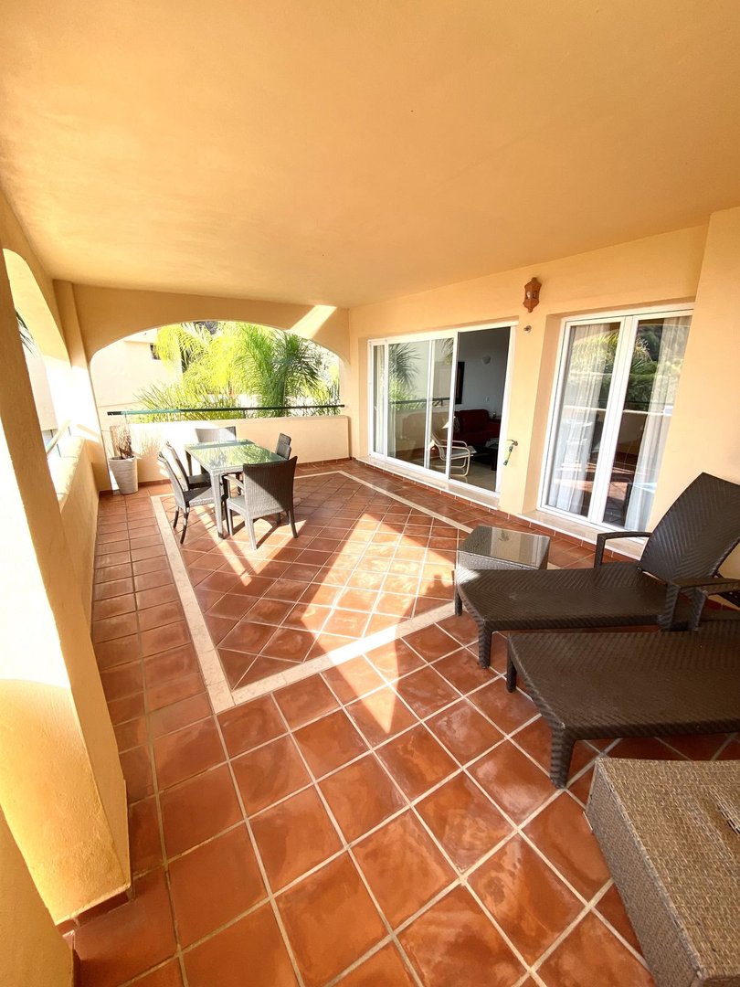 3 Bed Middle Floor Apartment in Elviria