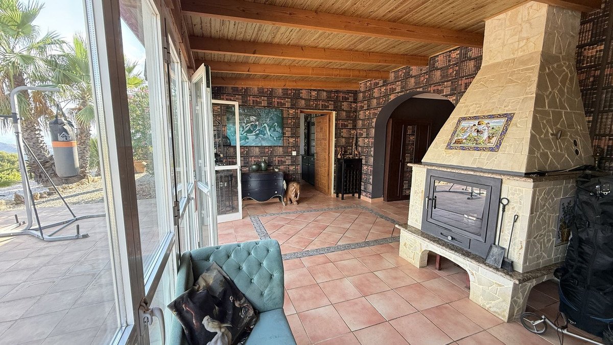 4 Bed Finca - Cortijo in Coín