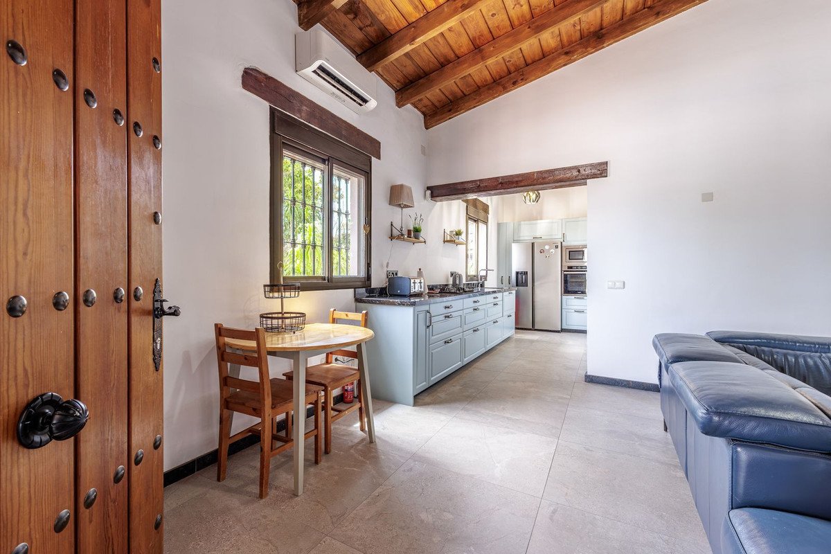 3 Bed Detached Villa in Coín