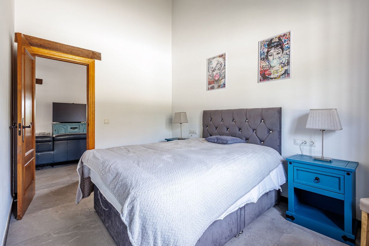 3 Bed Detached Villa in Coín