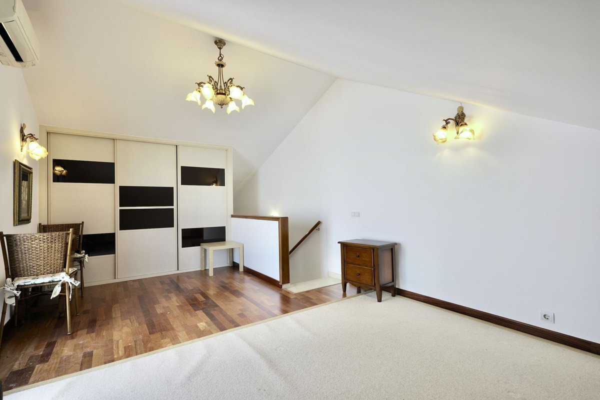 4 Bed Townhouse in Nueva Andalucía